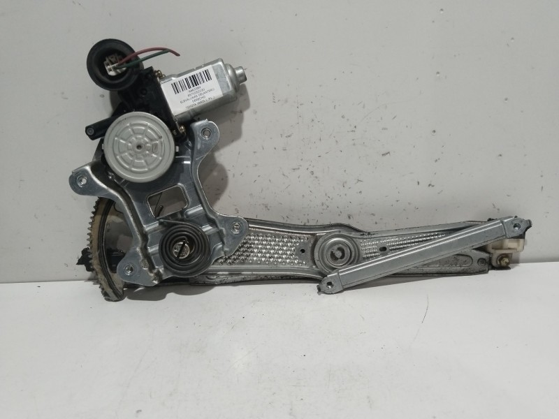 Recambio de elevalunas delantero derecho para toyota yaris (_p1_) 1.3 (ncp10_, scp12_) referencia OEM IAM 8571052030  