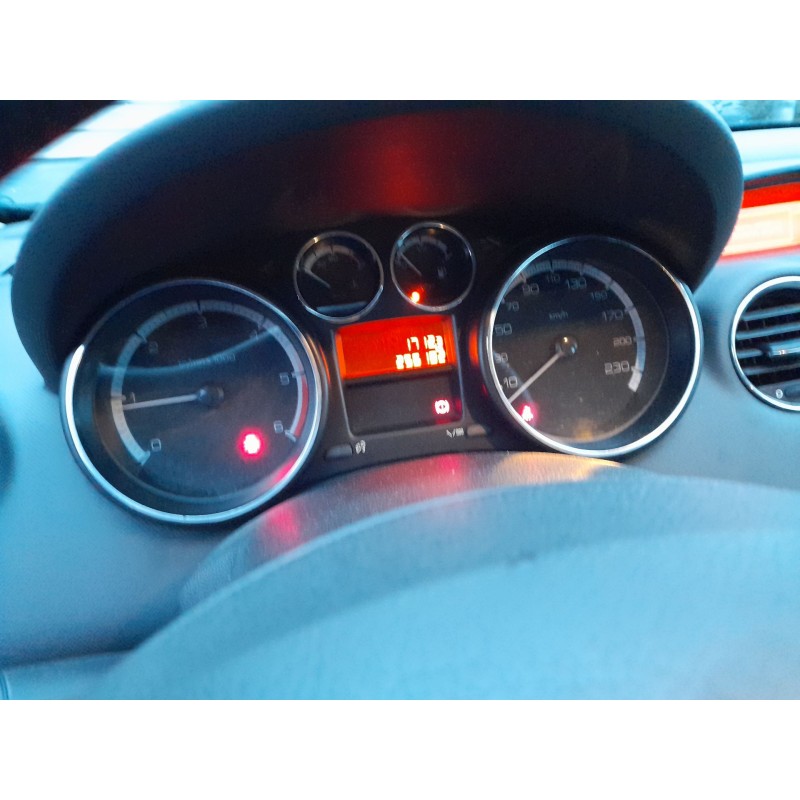 PEUGEOT 308 I (4A_, 4C_) - imagen 2