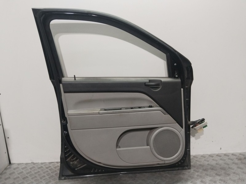 Recambio de puerta delantera izquierda para jeep compass (mk49) 2.0 crd 4x4 referencia OEM IAM 05074945AF  