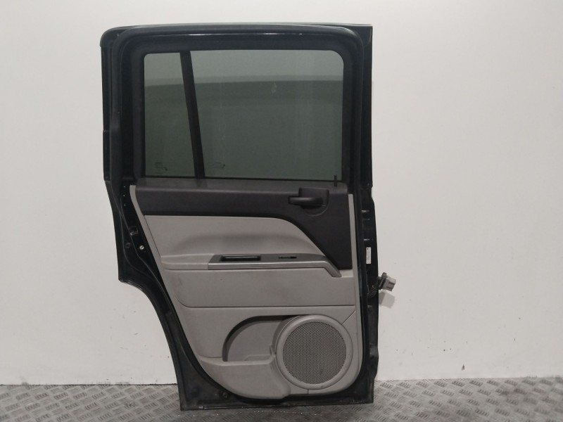 Recambio de puerta trasera izquierda para jeep compass (mk49) 2.0 crd 4x4 referencia OEM IAM 05074959AB  