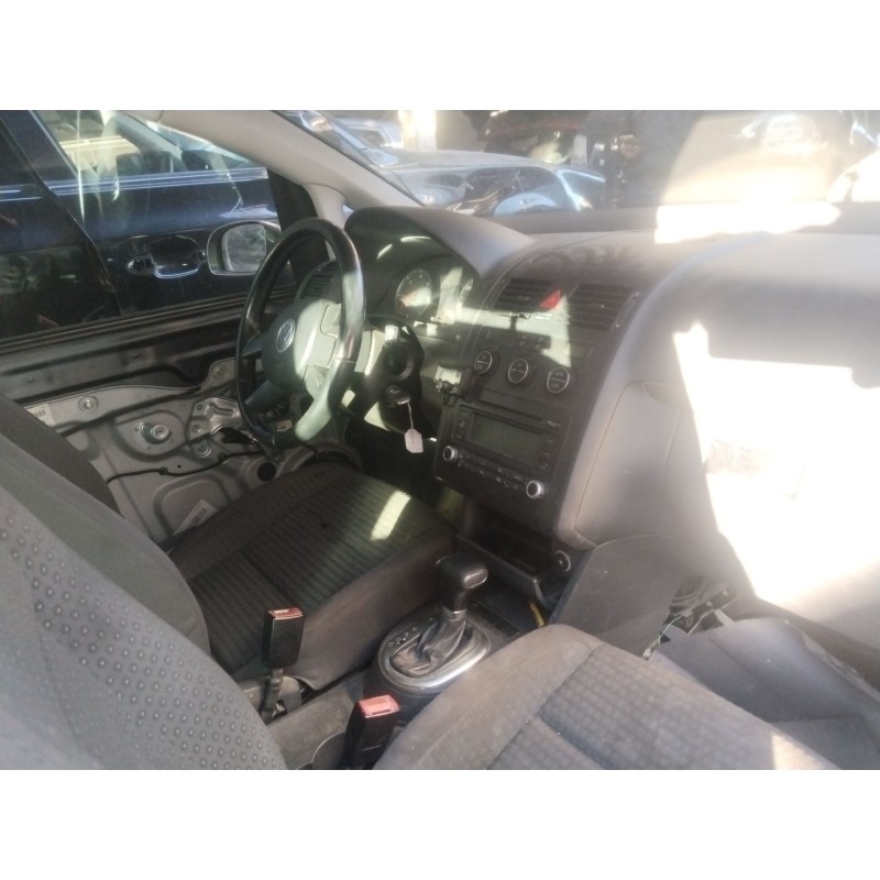 VOLKSWAGEN TOURAN (1T1, 1T2) - imagen 2