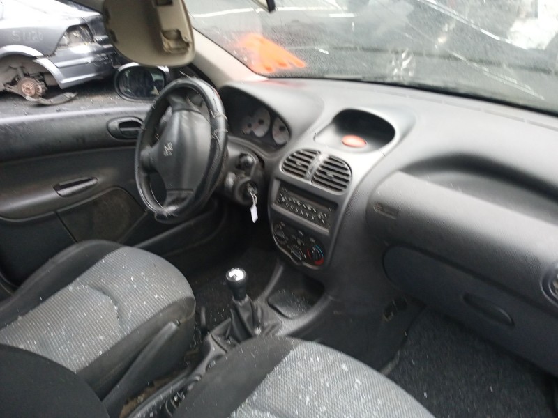 peugeot 206 hatchback (2a/c) del año 2002