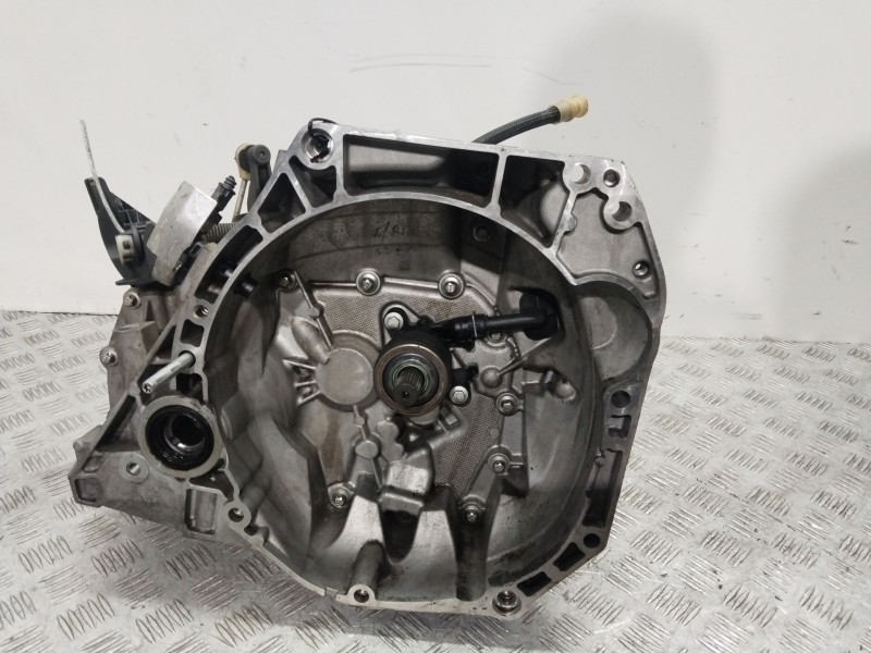 Recambio de caja cambios para dacia sandero ii tce 90 (b8m1, b8ma) referencia OEM IAM JH3336  
