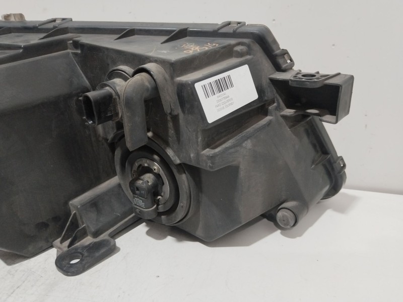 Recambio de faro izquierdo para dodge journey 2.0 crd referencia OEM IAM 05067789AA  05067789AE