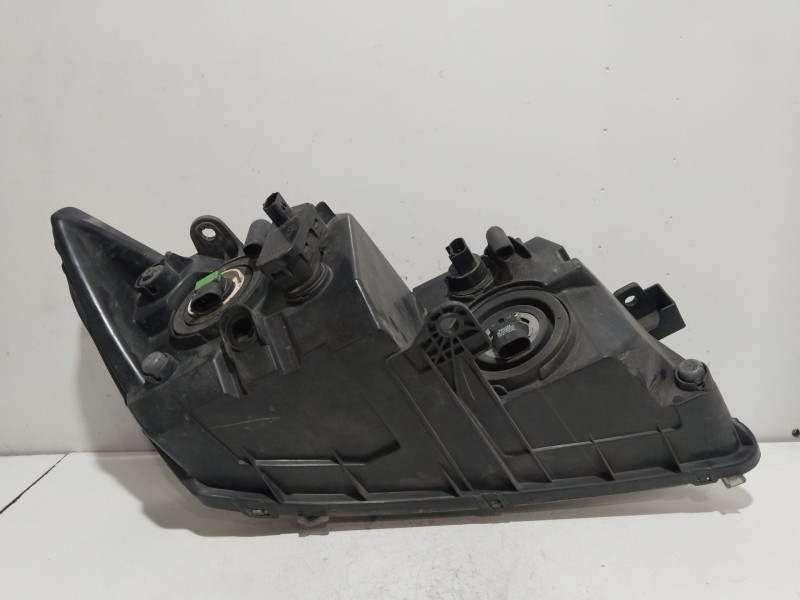 Recambio de faro izquierdo para dodge journey 2.0 crd referencia OEM IAM 05067789AA  05067789AE
