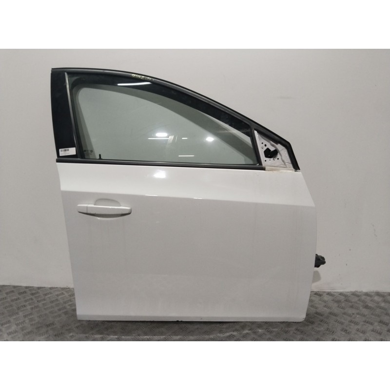 Recambio de puerta delantera derecha para chevrolet cruze hatchback (j305) 1.7 d referencia OEM IAM 95987758  BLANCO