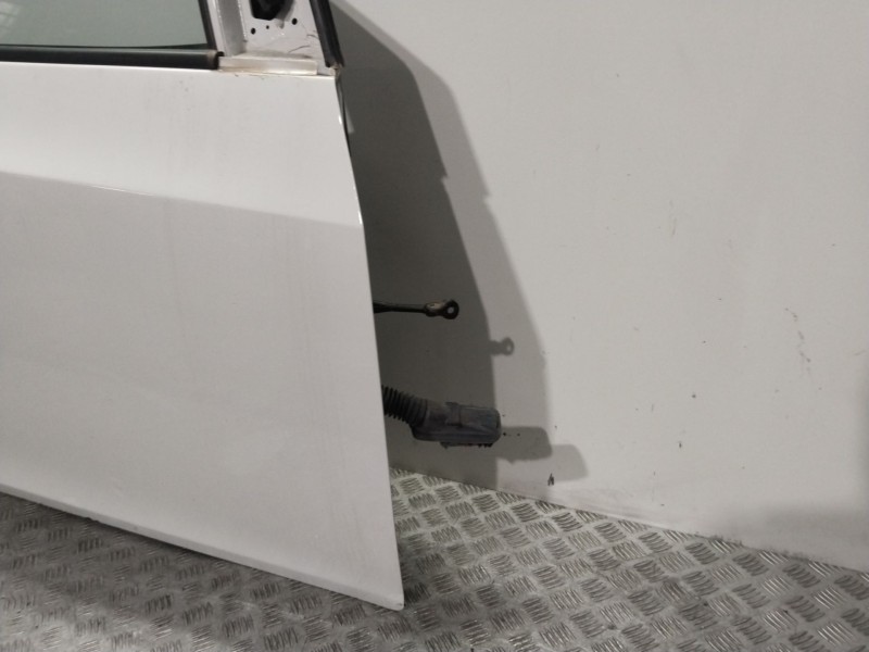 Recambio de puerta delantera derecha para chevrolet cruze hatchback (j305) 1.7 d referencia OEM IAM 95987758  BLANCO