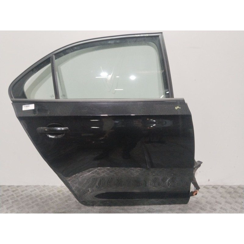 Recambio de puerta trasera derecha para seat toledo iv (kg3) 1.6 tdi referencia OEM IAM 5JA833056B  NEGRO