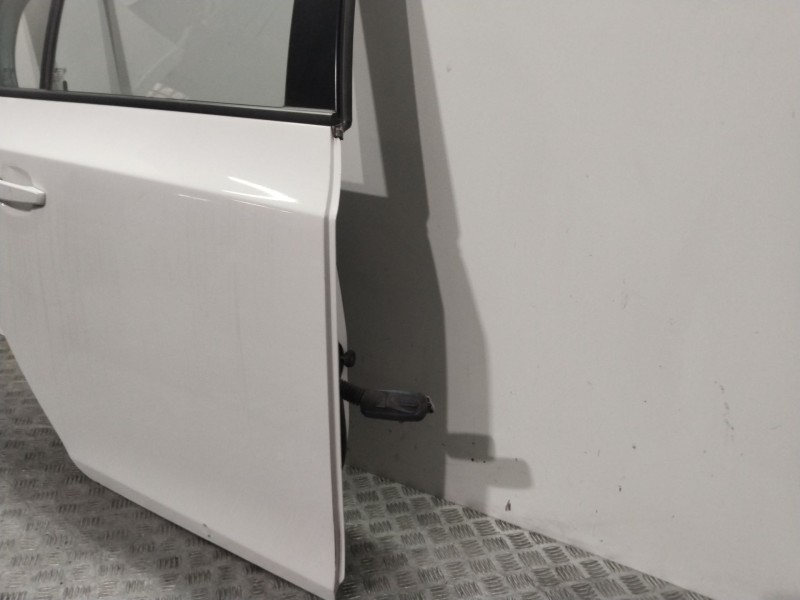 Recambio de puerta trasera derecha para chevrolet cruze hatchback (j305) 1.7 d referencia OEM IAM 95476405  BLANCO