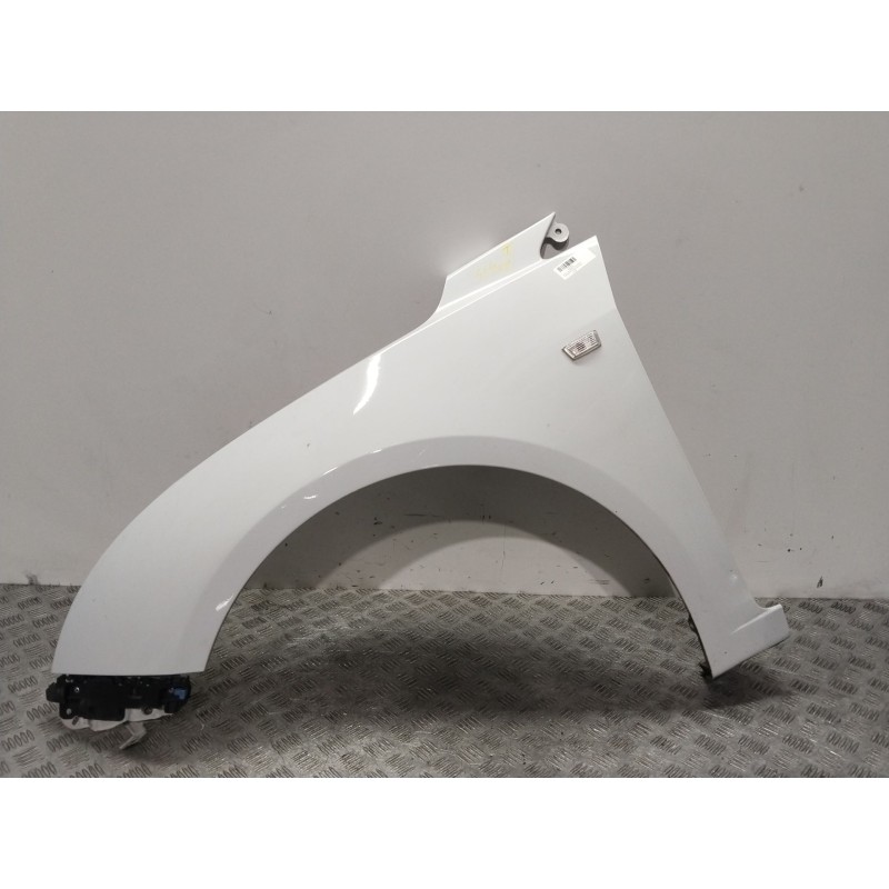 Recambio de aleta delantera izquierda para chevrolet cruze hatchback (j305) 1.7 d referencia OEM IAM 94560509  BLANCO