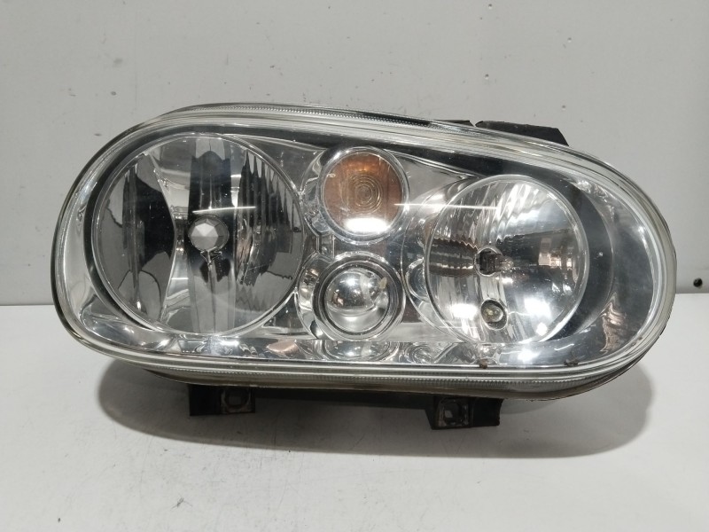 Recambio de faro derecho para volkswagen golf iv (1j1) 1.6 16v referencia OEM IAM 1J1941018B   Recambio de faro derecho para volkswagen golf iv (1j1) 1.6 16v referencia OEM IAM 1J1941018B