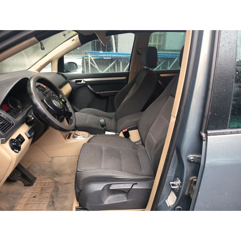 VOLKSWAGEN TOURAN (1T1, 1T2) - imagen 4