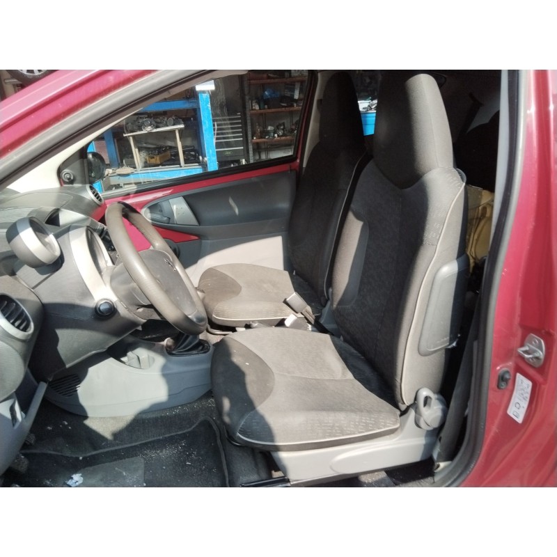 PEUGEOT 107 (PM_, PN_) - imagen 6