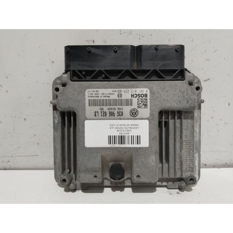 Recambio de centralita motor uce para skoda octavia ii (1z3) 1.9 tdi referencia OEM IAM 0281013238  