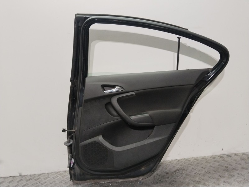 Recambio de puerta trasera derecha para opel insignia a (g09) 1.8 (68) referencia OEM IAM 13274123 NEGRO 