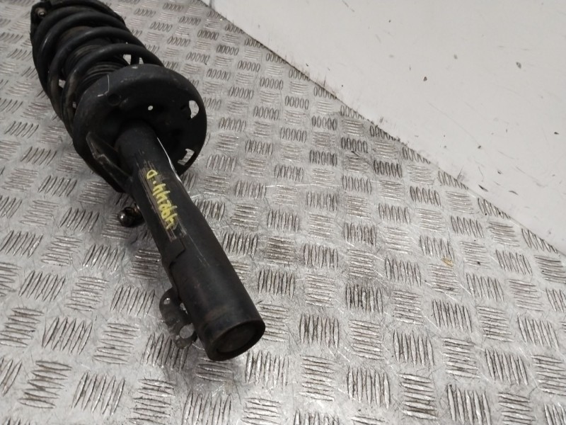 Recambio de amortiguador delantero derecho para volkswagen polo (9n1) conceptline referencia OEM IAM 6Q0413031BN  