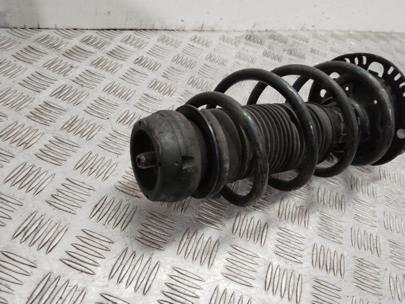 Recambio de amortiguador delantero izquierdo para seat toledo (kg3) style referencia OEM IAM 6R0413031BA   Recambio de amortiguador delantero izquierdo para seat toledo (kg3) style referencia OEM IAM 6R0413031BA