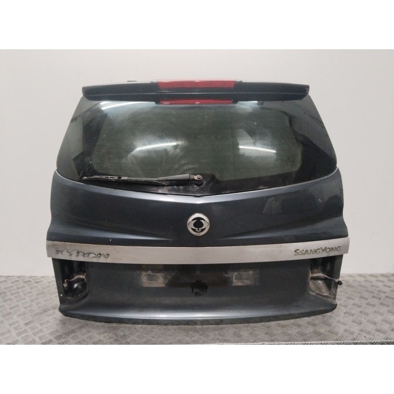 Recambio de porton trasero para ssangyong kyron 2.0 xdi referencia OEM IAM 6401109100  