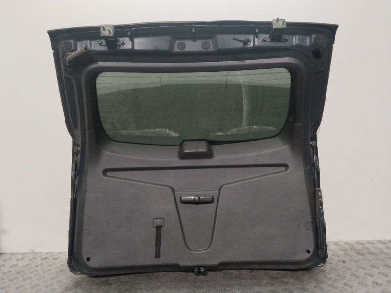 Recambio de porton trasero para ssangyong kyron 2.0 xdi referencia OEM IAM 6401109100  