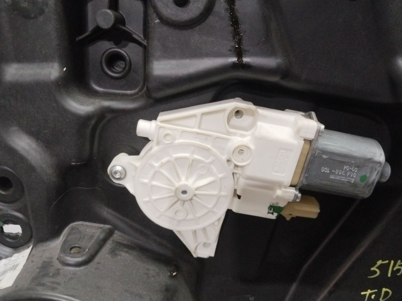 Recambio de elevalunas trasero derecho para dodge journey 2.0 crd referencia OEM IAM 68043738AA  