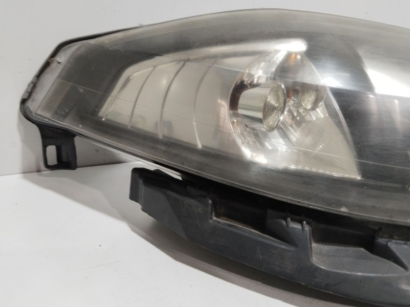 Recambio de faro derecho para renault laguna ii (bg0/1_) 2.0 dci (bg1t) referencia OEM IAM 89010500  