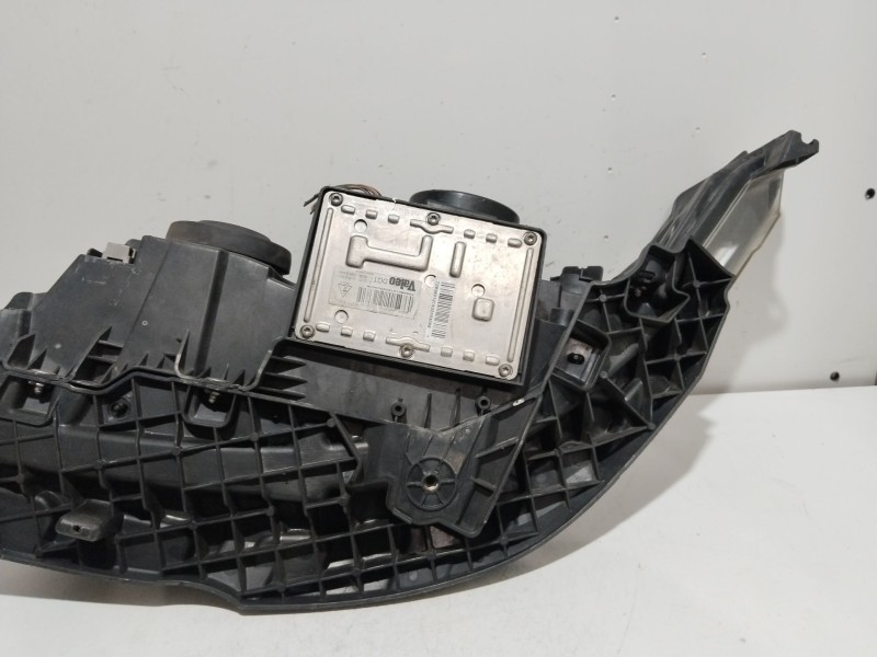 Recambio de faro derecho para renault laguna ii (bg0/1_) 2.0 dci (bg1t) referencia OEM IAM 89010500  