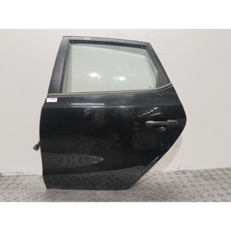 Recambio de puerta trasera izquierda para hyundai i30 (fd) 1.4 referencia OEM IAM 770032R010  