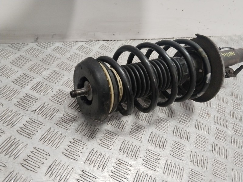 Recambio de amortiguador delantero derecho para peugeot 207 confort referencia OEM IAM 520858  