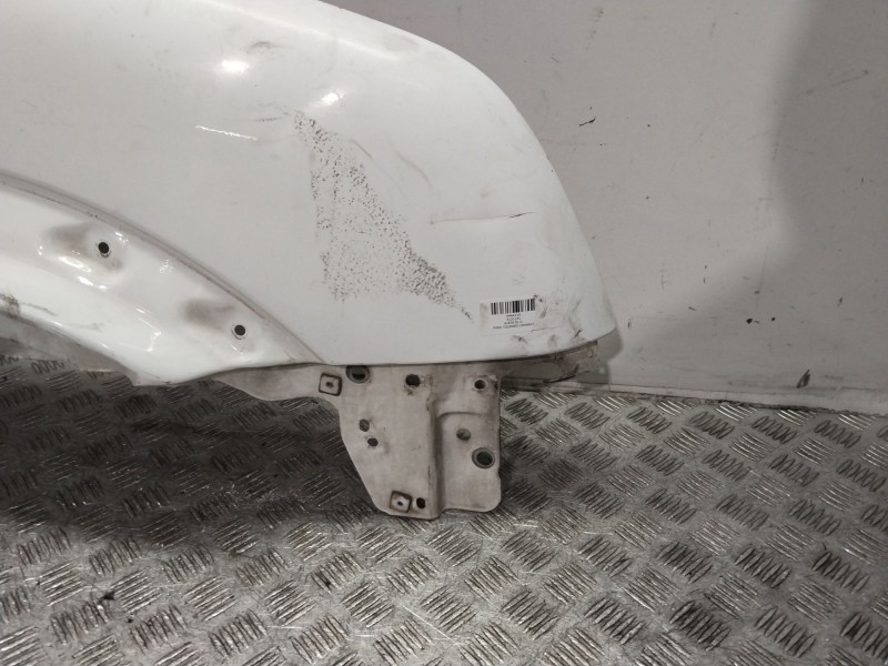 Recambio de aleta delantera derecha para ford tourneo connect 1.8 tdci referencia OEM IAM 5131151  