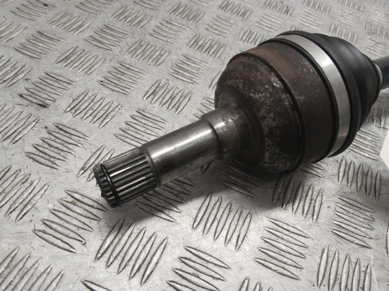 Recambio de transmision delantera izquierda para opel insignia berlina sportive referencia OEM IAM 13219092  