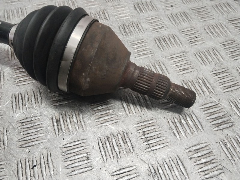 Recambio de transmision delantera izquierda para opel insignia berlina sportive referencia OEM IAM 13219092  