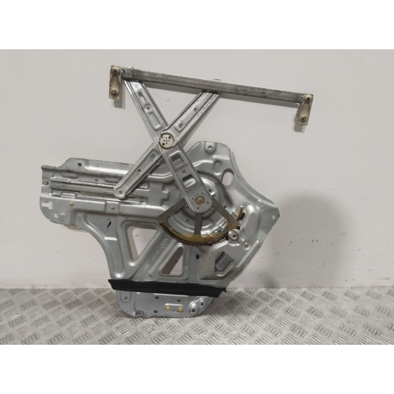 Recambio de elevalunas delantero izquierdo para kia carnival / grand carnival iii (vq) 2.9 crdi referencia OEM IAM 824014D010  