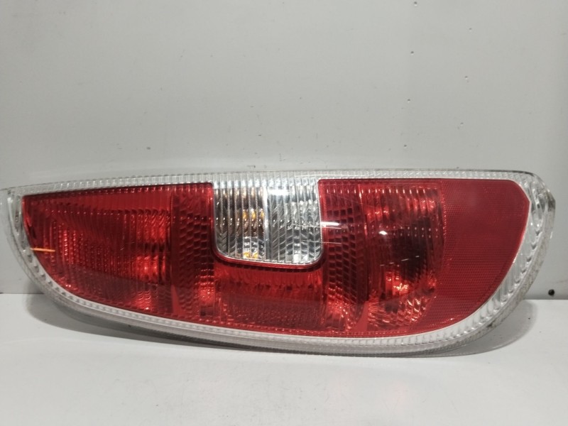 Recambio de piloto trasero izquierdo para skoda roomster (5j7) 1.2 referencia OEM IAM 5J7945111   Recambio de piloto trasero izquierdo para skoda roomster (5j7) 1.2 referencia OEM IAM 5J7945111