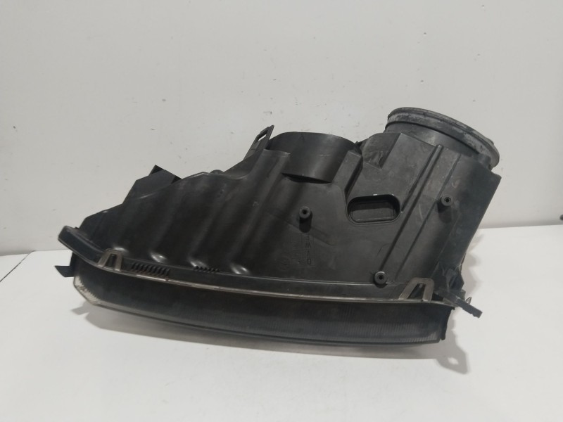 Recambio de faro derecho para opel vectra c (z02) 2.2 16v (f69) referencia OEM IAM 15588800   Recambio de faro derecho para opel vectra c (z02) 2.2 16v (f69) referencia OEM IAM 15588800