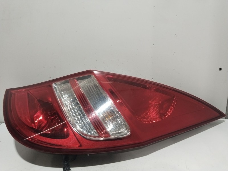 Recambio de piloto trasero derecho para hyundai i30 (fd) 1.4 referencia OEM IAM 924022R0  