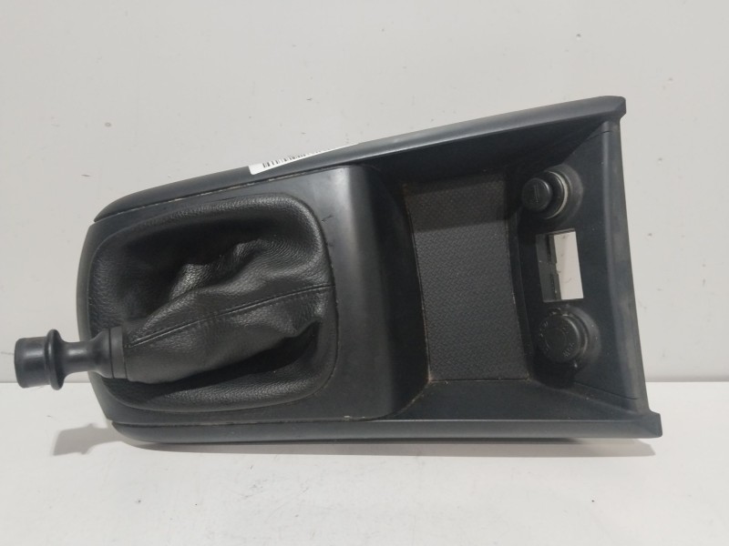 Recambio de guarnecidos palanca cambio para hyundai i30 (fd) 1.4 referencia OEM IAM 846512R041  