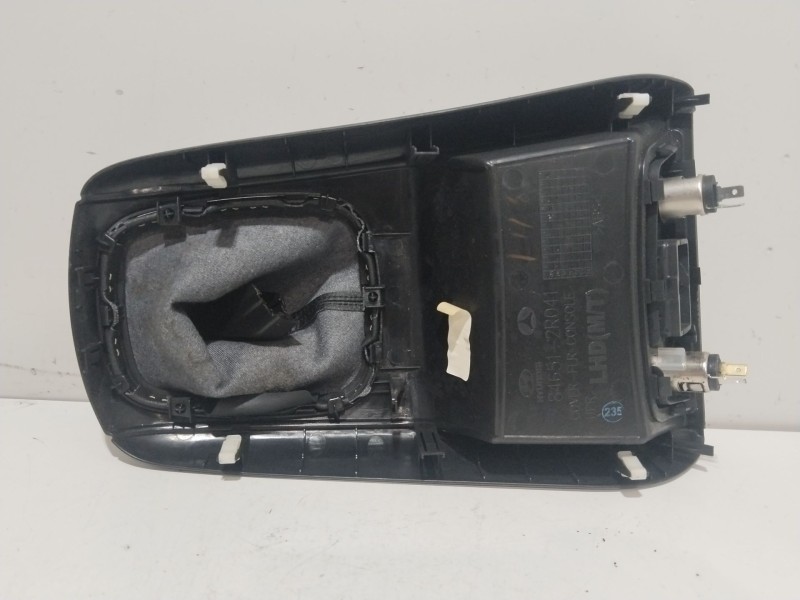 Recambio de guarnecidos palanca cambio para hyundai i30 (fd) 1.4 referencia OEM IAM 846512R041  