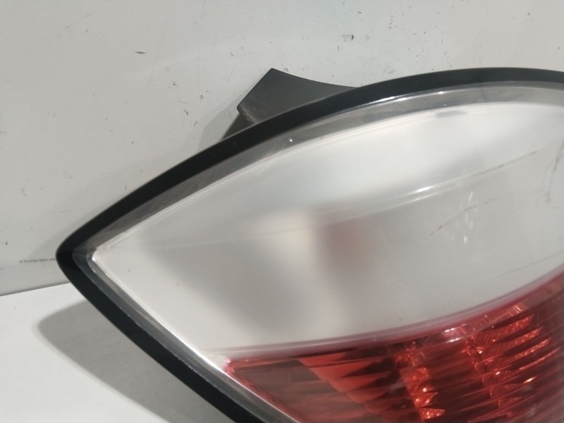 Recambio de piloto trasero izquierdo para opel astra h (a04) 1.6 (l48) referencia OEM IAM 24451835  