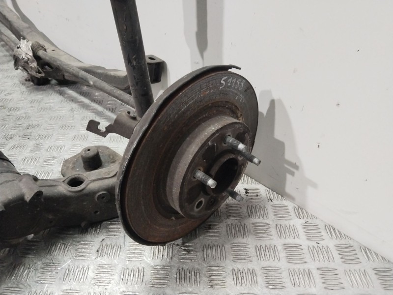 Recambio de puente trasero para opel astra h sedán (a04) 1.7 cdti (l69) referencia OEM IAM 402031  
