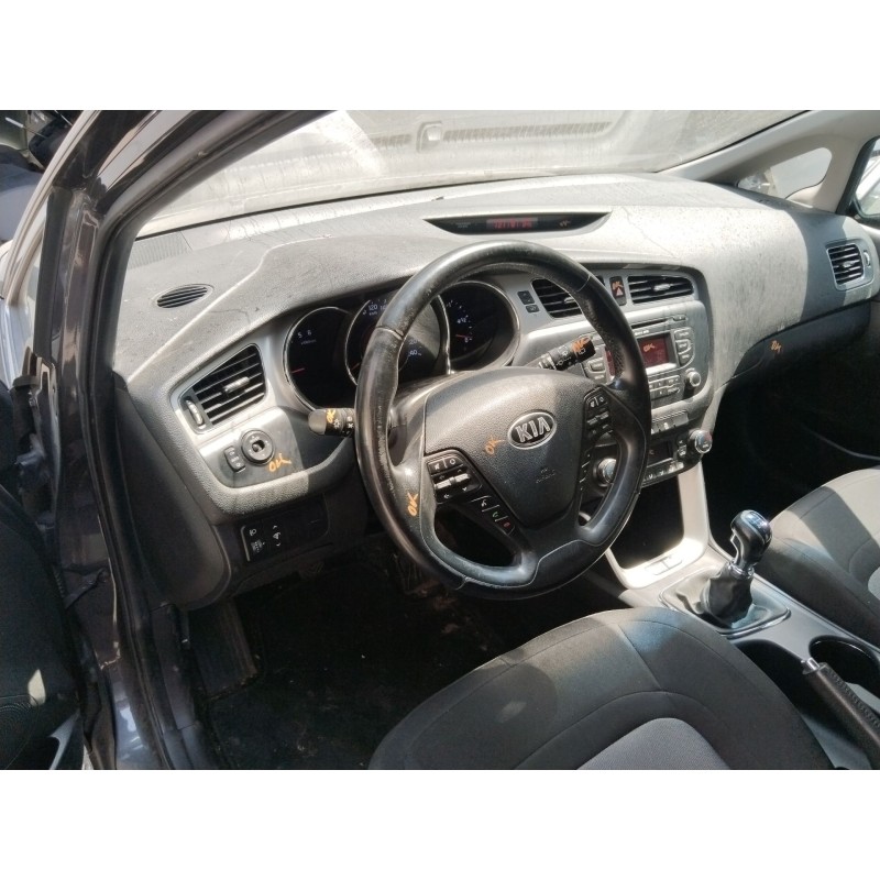 KIA CEE'D SPORTSWAGON (JD) - imagen 3
