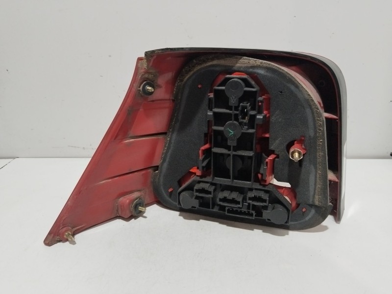 Recambio de piloto trasero derecho para volkswagen golf iv (1j1) 1.6 16v referencia OEM IAM   