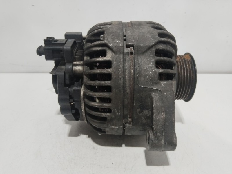 Recambio de alternador para audi a4 berlina (8e) 2.4 referencia OEM IAM 078903016S  