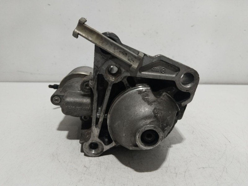 Recambio de motor arranque para renault megane iii berlina 5 p dynamique referencia OEM IAM 8200741476  