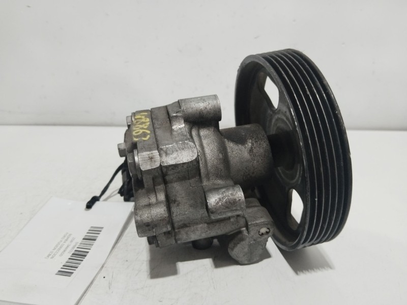 Recambio de bomba direccion para ford fusion (cbk) ambiente referencia OEM IAM 2S6C3A696DD  