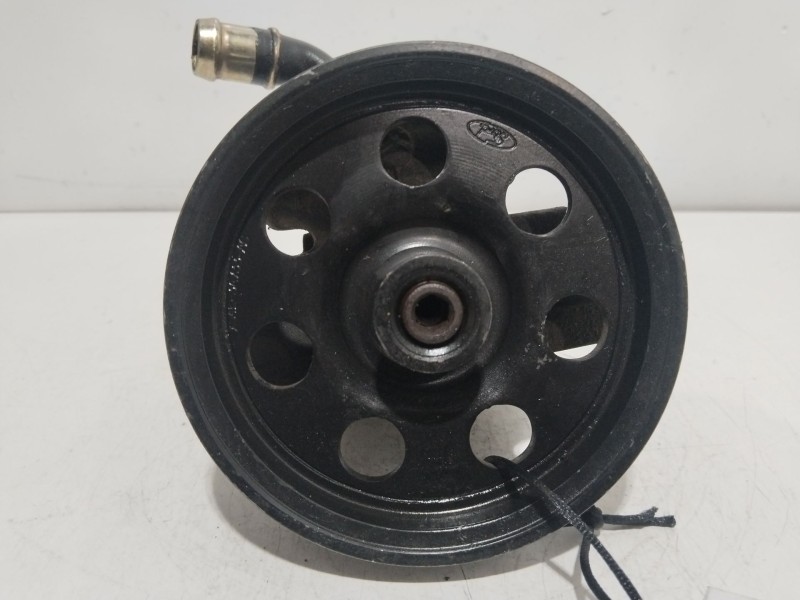 Recambio de bomba direccion para ford focus berlina (cak) ambiente referencia OEM IAM 1371089  