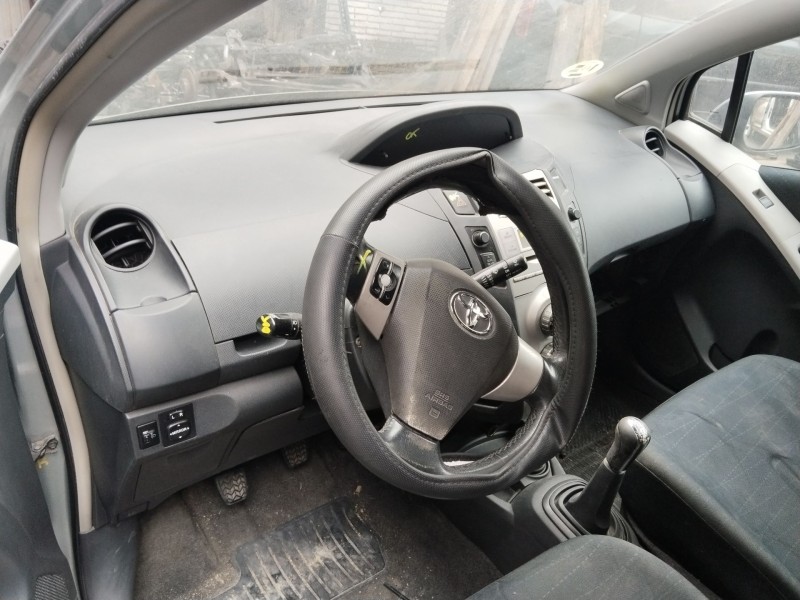 toyota yaris (_p9_) del año 2006 toyota yaris (_p9_) del año 2006