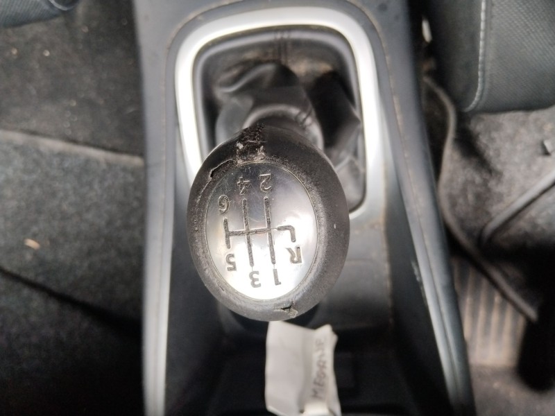 renault megane iii hatchback (bz0/1_, b3_) del año 2011 renault megane iii hatchback (bz0/1_, b3_) del año 2011