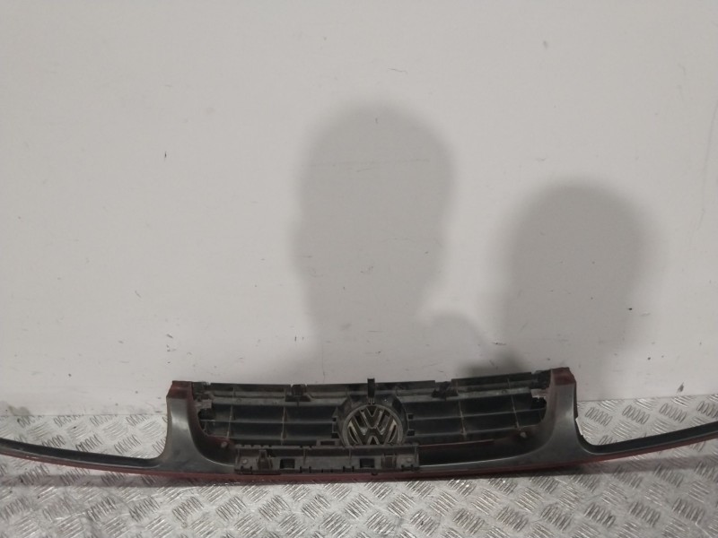 Recambio de rejilla delantera para volkswagen polo berlina (6n1) básico referencia OEM IAM   
