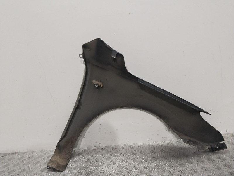 Recambio de aleta delantera izquierda para hyundai i30 (fd) 1.4 referencia OEM IAM 663112R030  