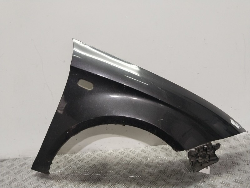 Recambio de aleta delantera derecha para seat altea (5p1) 1.9 tdi referencia OEM IAM 5P0821022A  